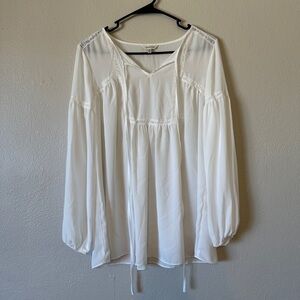 MAX STUDIO mini dress with lace detailing and long sleeves